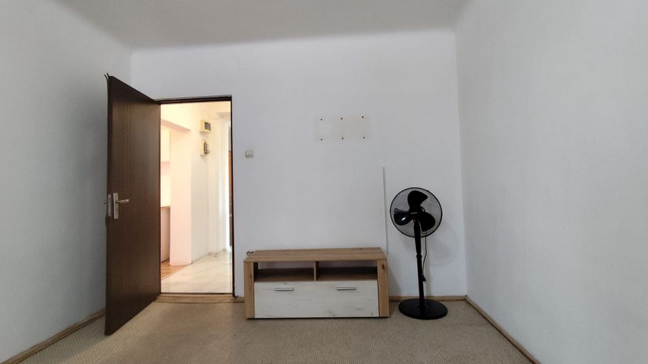 Apartament 2 camere central, langa Podul Decebal, Oradea - VANZARE - Poză 2