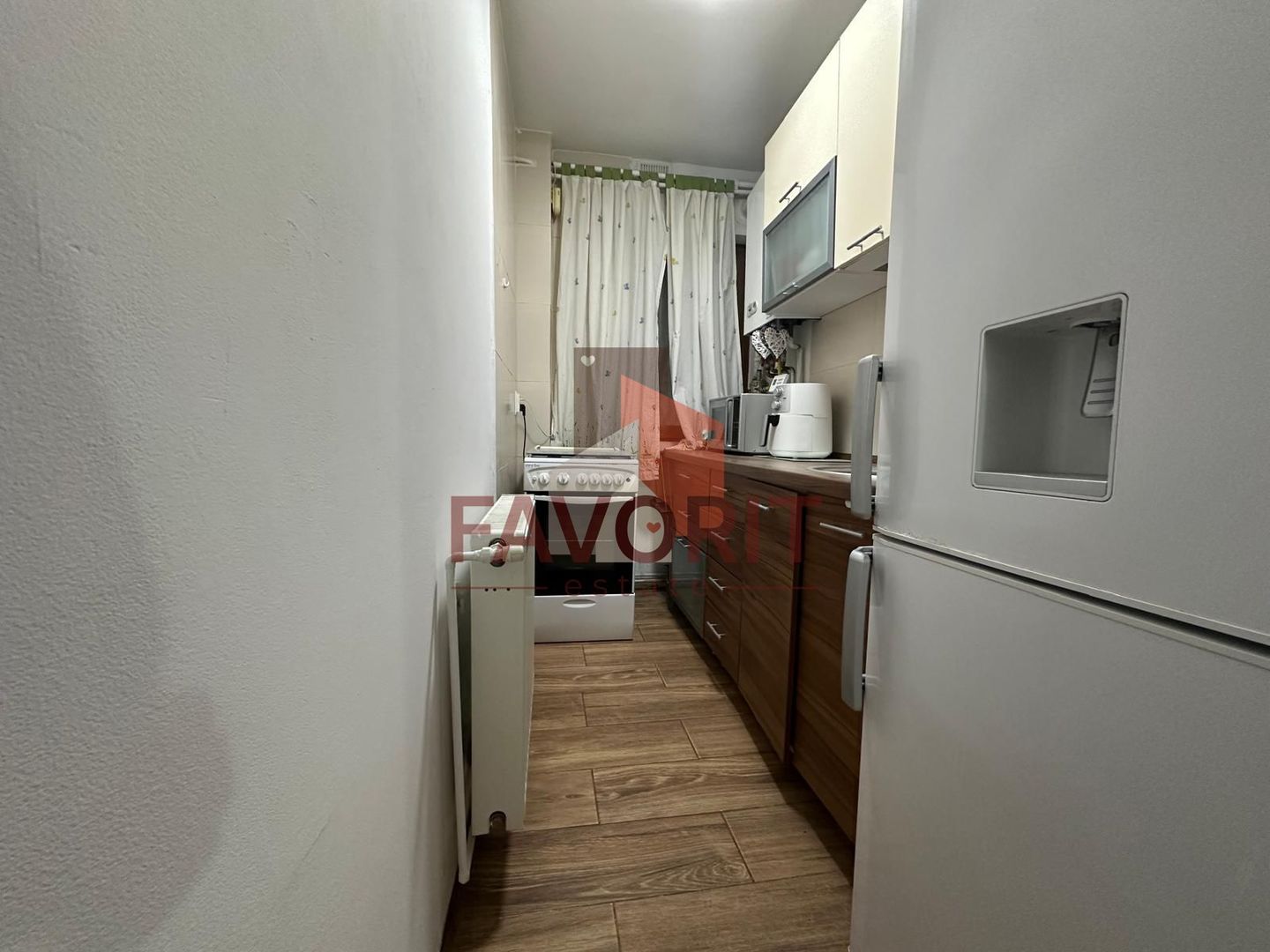 2 camere | centrala proprie | renovat | mobilat | semicentral | - Poză 4