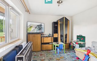 Casă cu 1.874 mp teren în Hidișelu de Sus - Poză 7