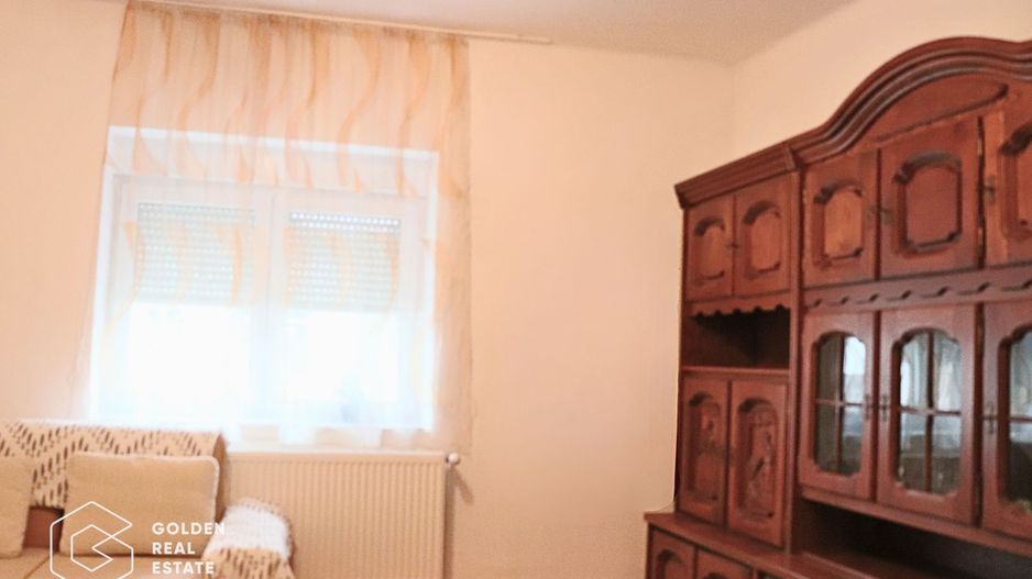 Casa in centrul localitatii Galsa - LINISTE LA TINE ACASA - COMISION ZERO - Poză 5