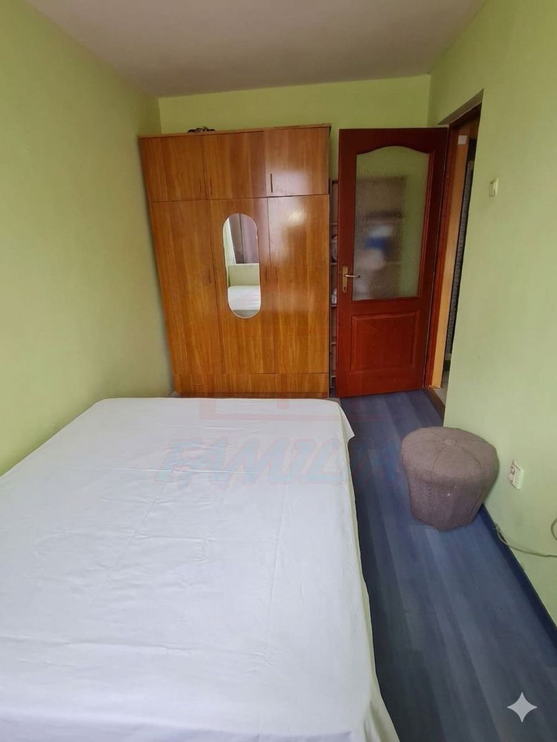 Vanzare apartament 3 camere, piata Micro 19, pret 49.500EUR, Etaj 3/4. - Poză 6