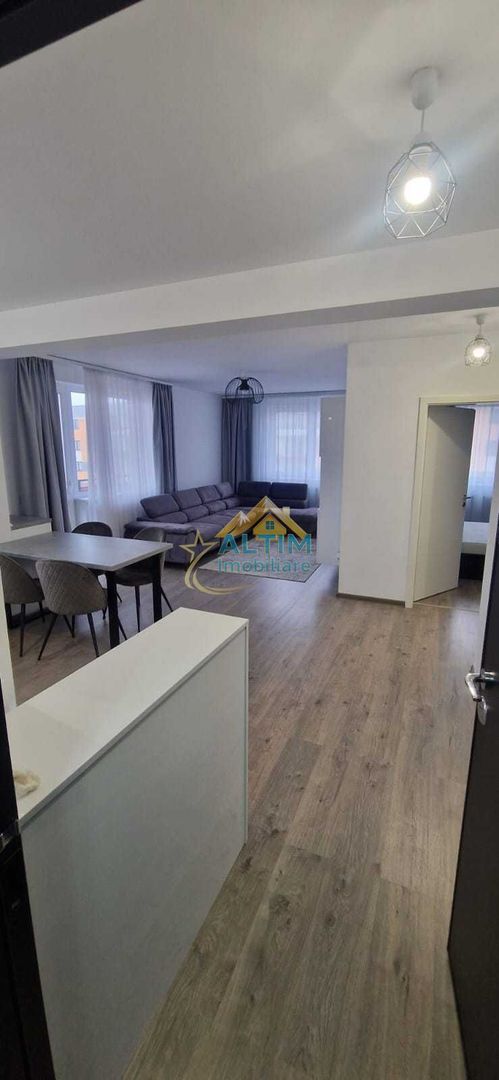 Apartament spațios de închiriat, 3 camere, cartier Tractorul - Poză 3