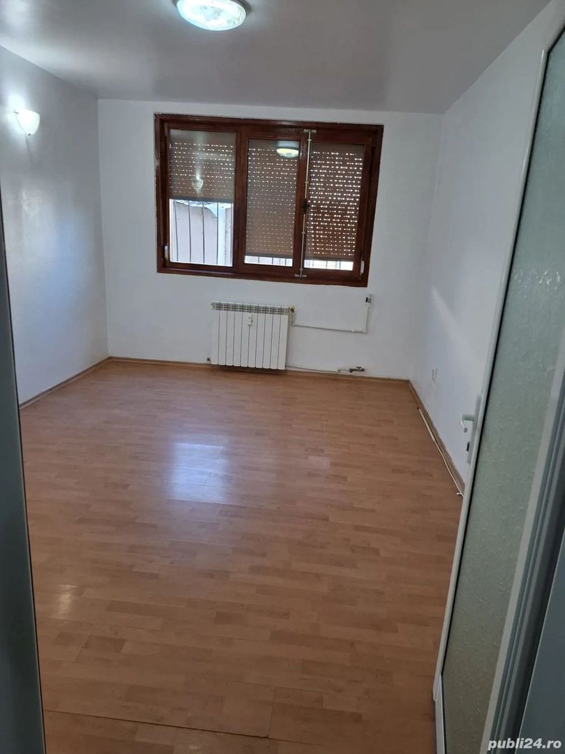 De inchiriat garsoniera pentru birou, bl. A, Tiglina 1, 250 euro - Poză 3
