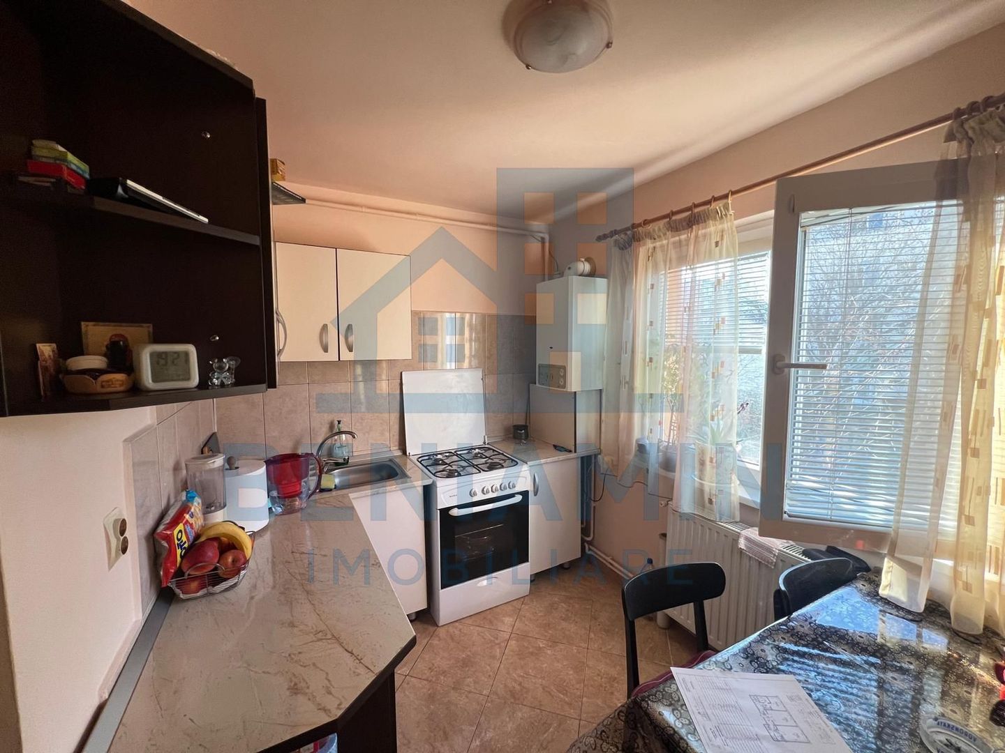 2 camere decomandat 65mp Bartolomeu etaj 1 cu centrala - Poză 5