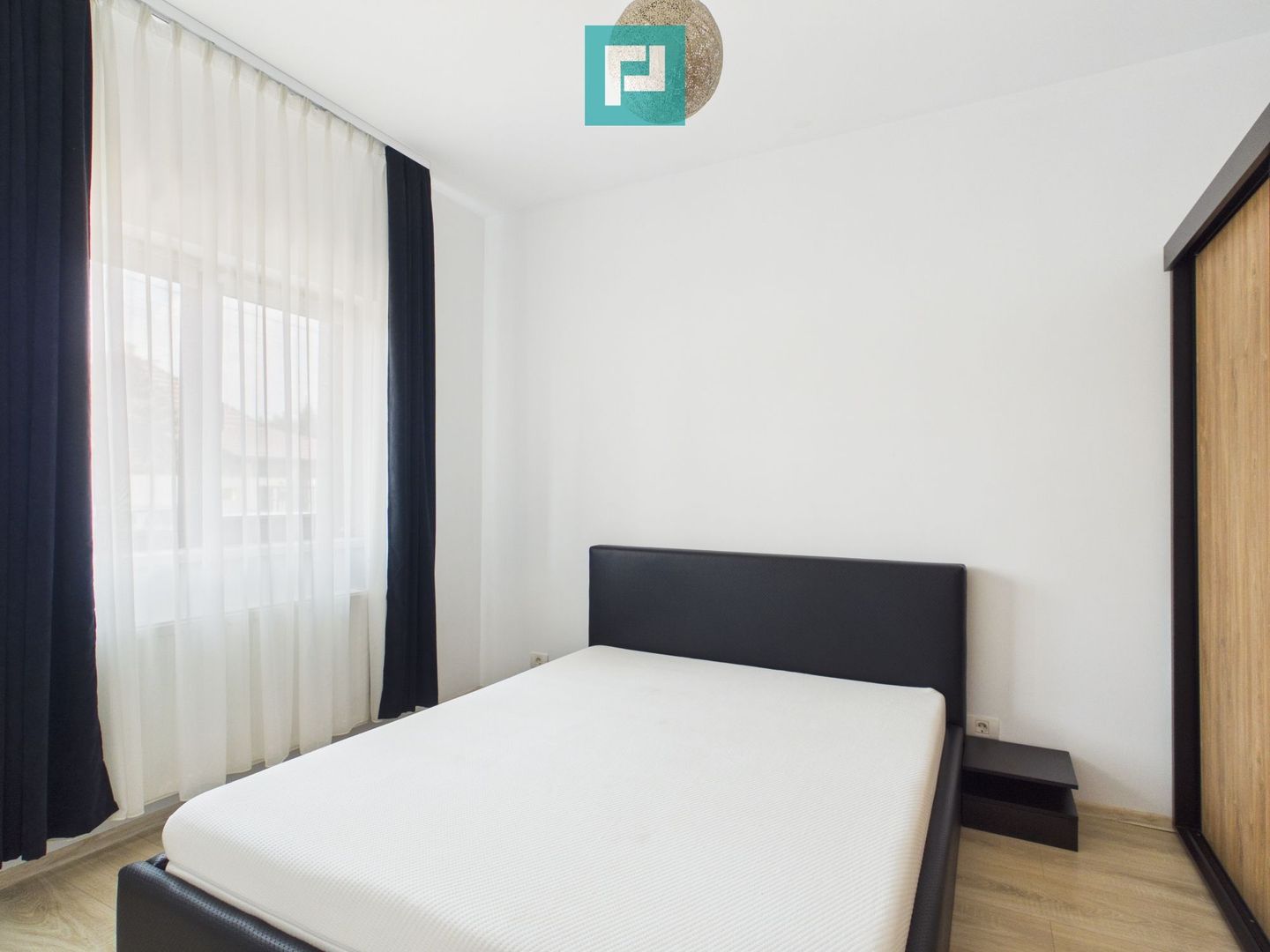 Duplex mobilat, 69 mp, teren 302 mp, Moșnița Veche - Poză 11