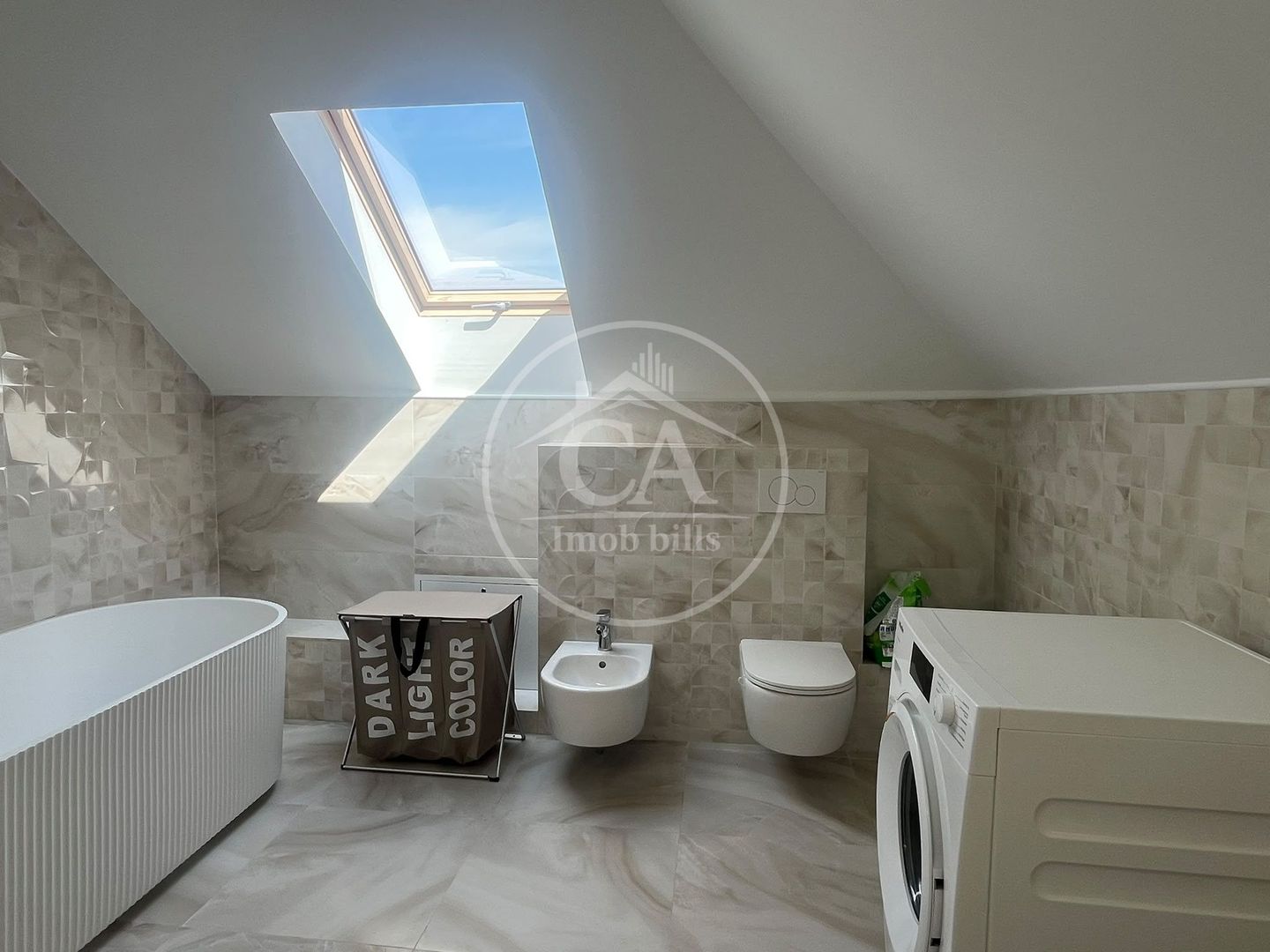 Casă de închiriat tip duplex cu 6 camere în zona Gheorghe Doja,Oradea. - Poză 13