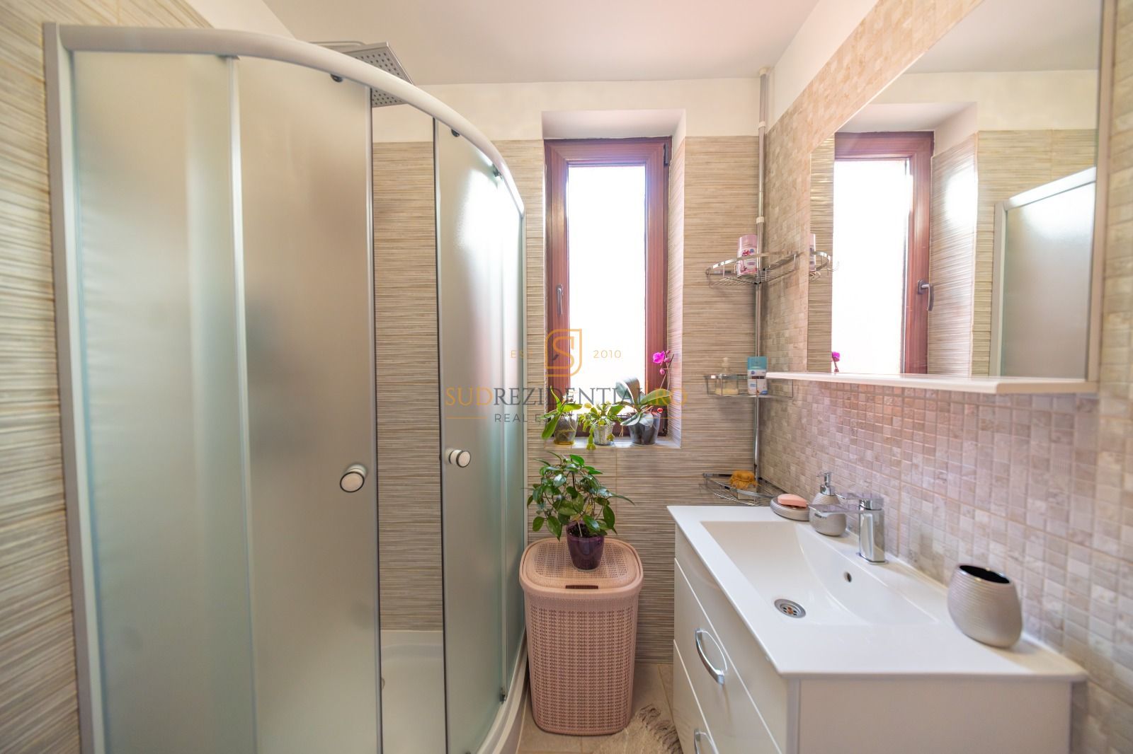 Vila Individuala cu 4 camere, zona Giurgiului - Poză 17