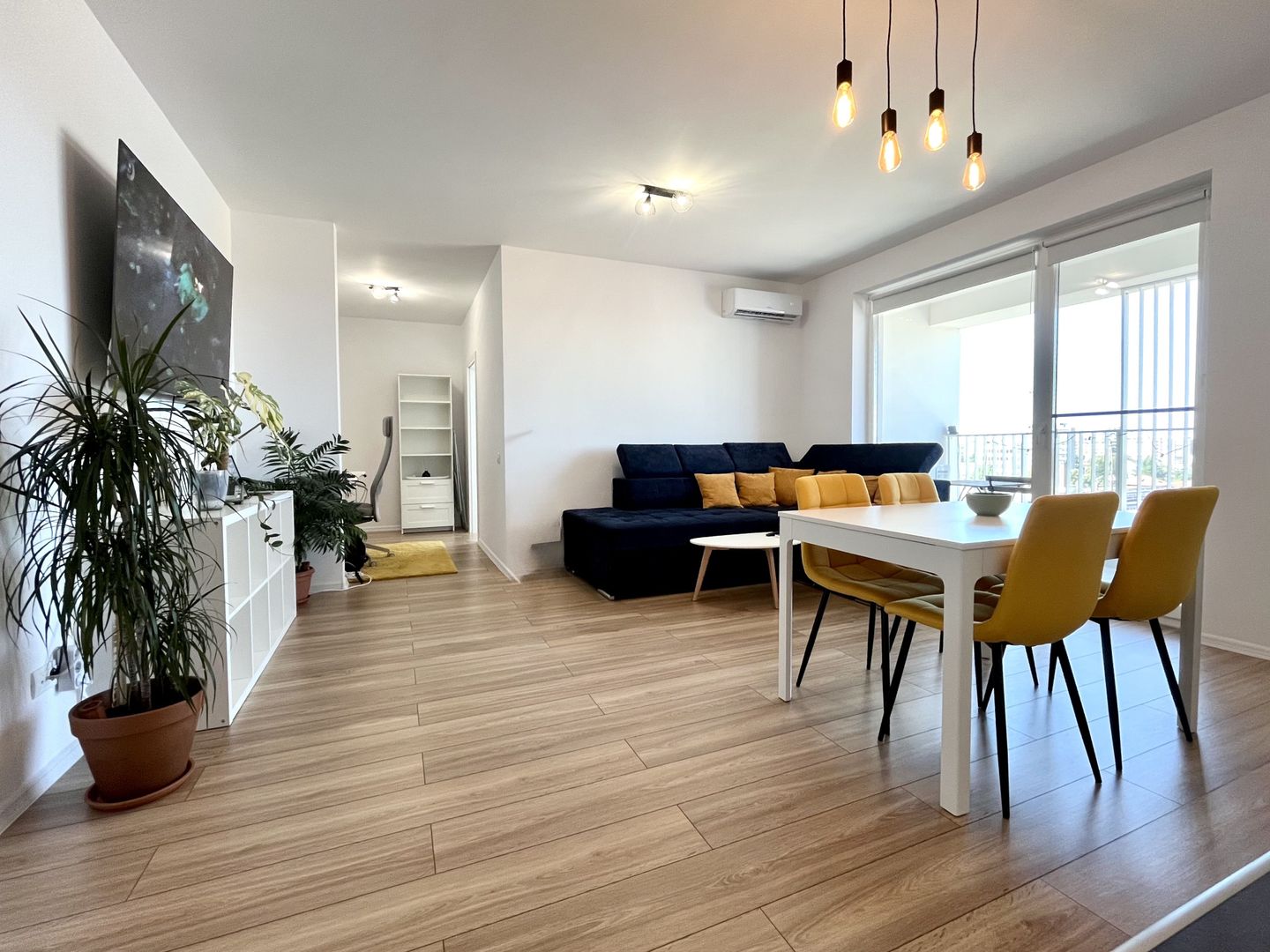 Apartament 2 camere, elegant si vibrant,  zona Central- City of Mara - Poză 1