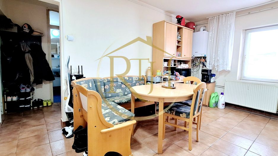 Oferim spre vanzare, Apartament cu 3 camere, Girocului, Sp. Judetean - Poză 11