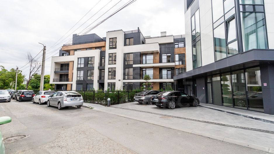 Vânzare, apartament tip Club House 75 mp, str. Circului, Rîșcani - Poză 1