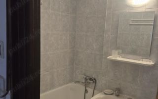 Vanzare apartament 2 camere, decomandat - Poză 2