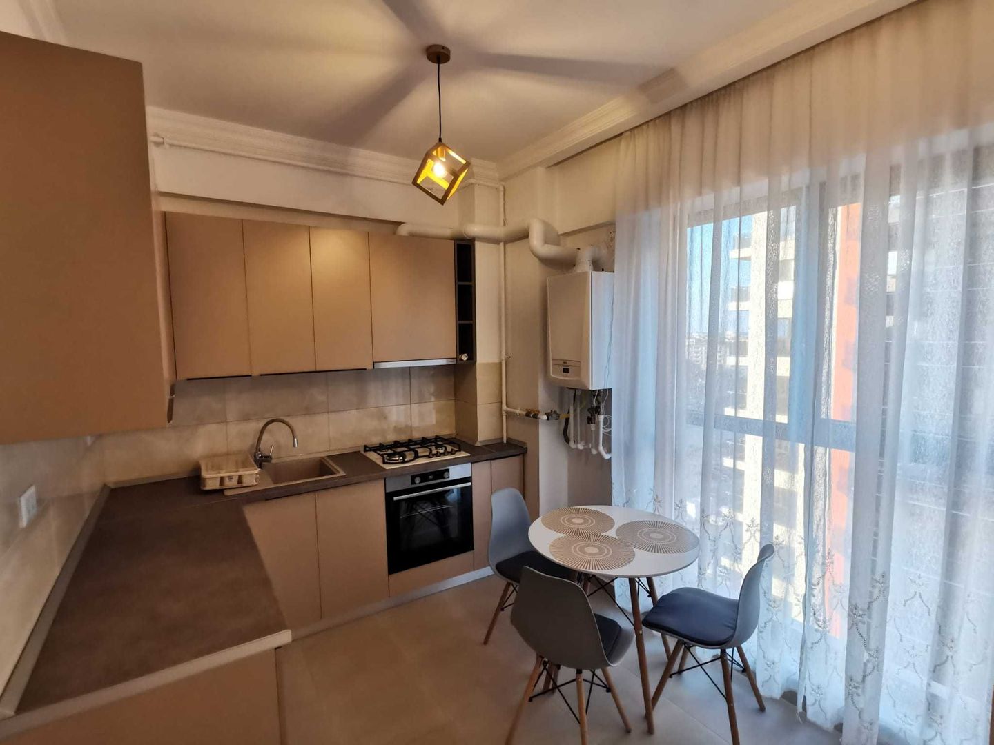 De închiriat apartament 3 camere zona Energia -  Termen Lung - Poză 2