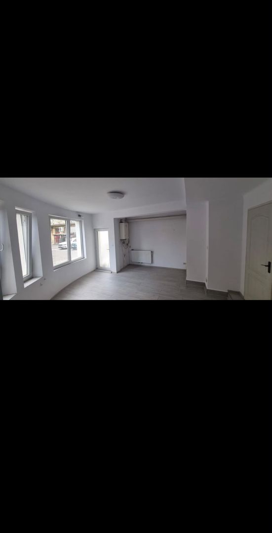 Apartament de vanzare - Poză 1
