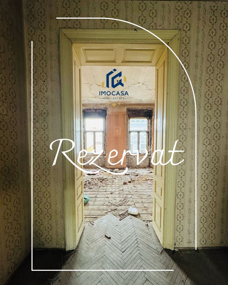 De vanzare Apartament de renovat 4 camere generoase Central Arad - Poză 1