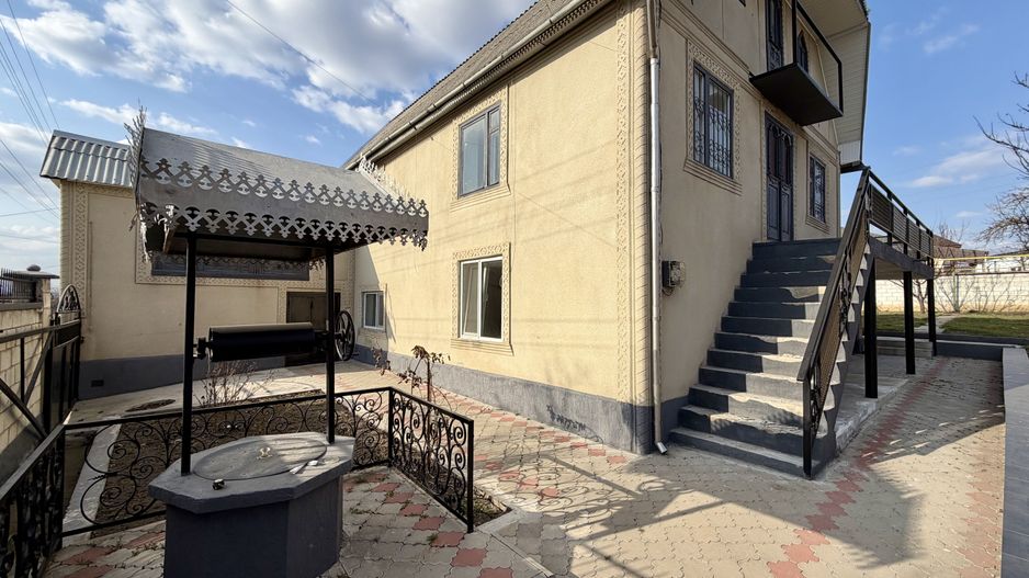 Casa în or.Ialoveni centru - Poză 5