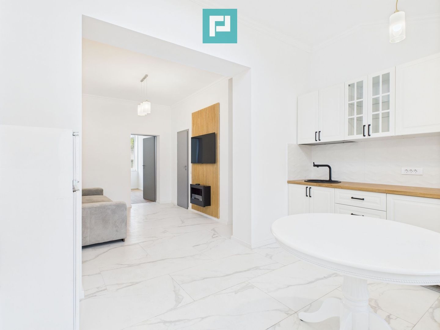 Apartament modern cu 2 camere la curte comună - Poză 5