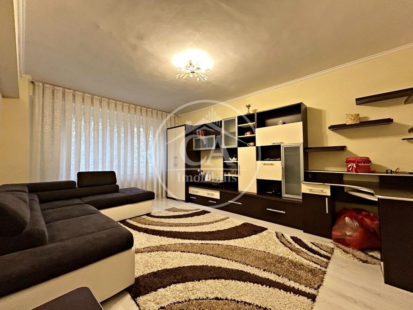 Apartament cu 3 camere de închiriat in zona Rogerius , Oradea - Poză 5