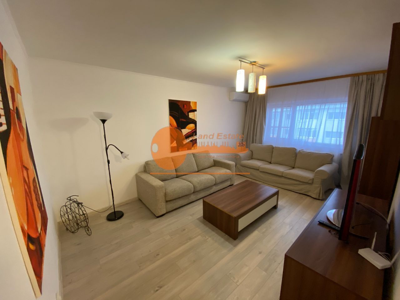 2 camere Aviatieie - Poză 3