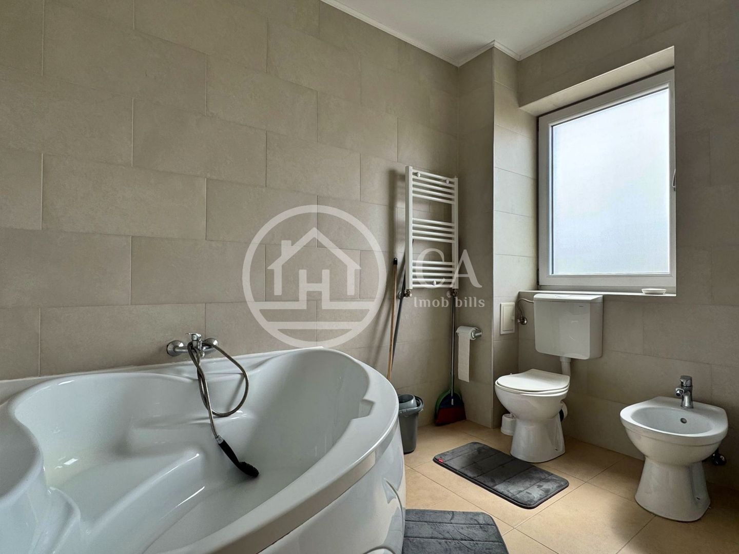 Apartament cu 4 camere de închiriat în Prima Onestilor, Oradea - Poză 11