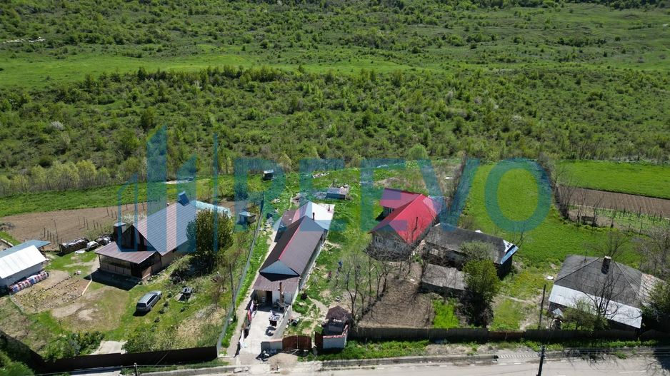 Casă Sat. Drăgești, Comuna Dămienști - Poză 2