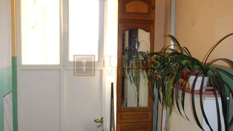 Medicina - Iulius Mall, dormitor cu pat matrimonial. - Poză 18