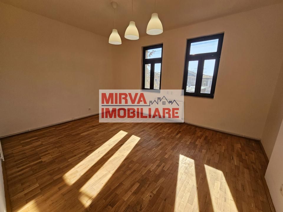 🏢 Spațiu de birouri – 5 camere, 3 băi – Etaj 1 vilă, Zona Centrală - Poză 20