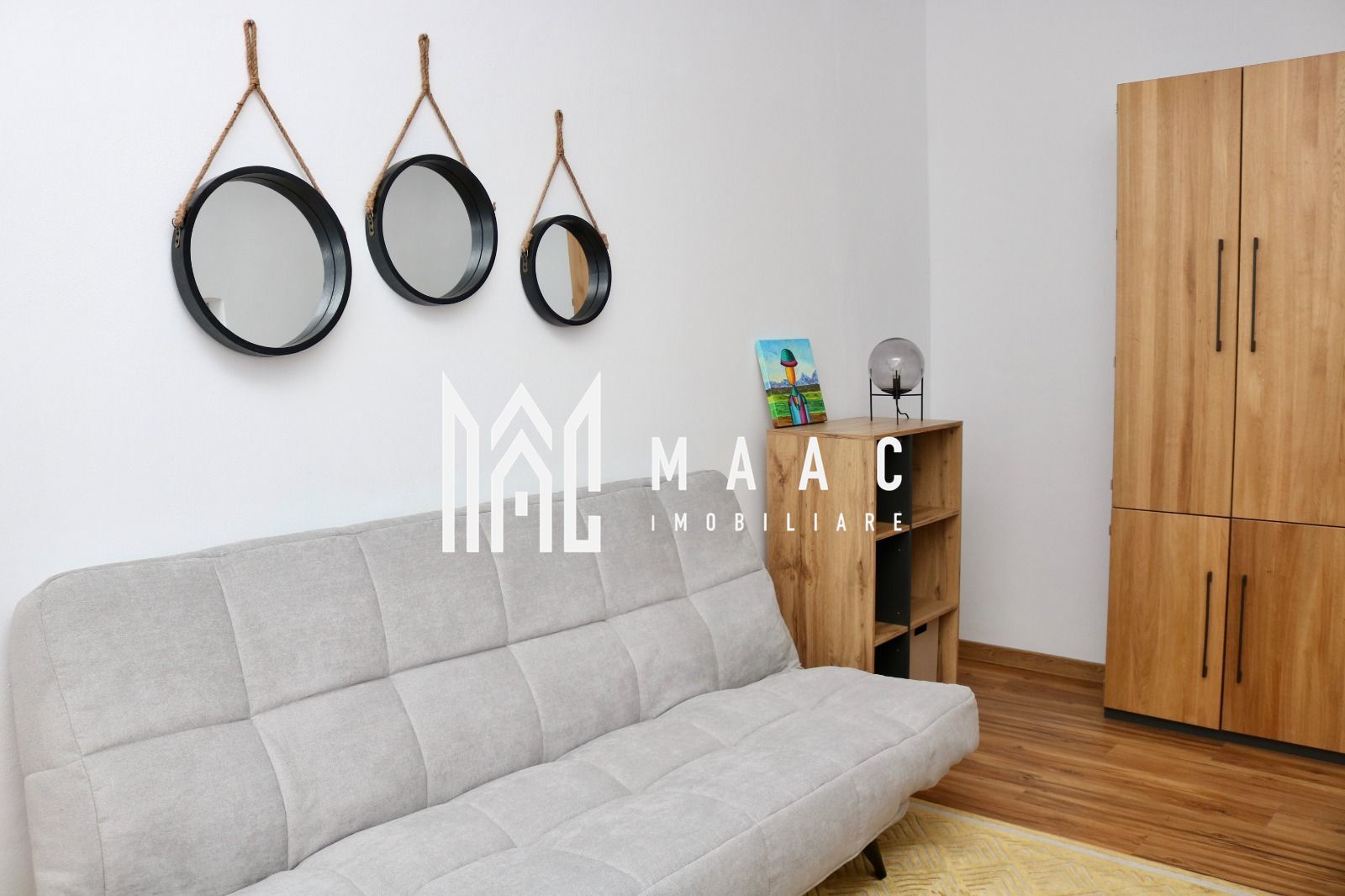Apartament 4 camere de închiriat | Cisnădie, Central | Curte - Poză 16
