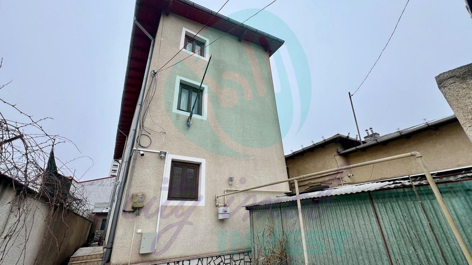 Imobil P+1+M | Oportunitate investiție | Locuință, clinică sau birouri | Carol - Poză 1