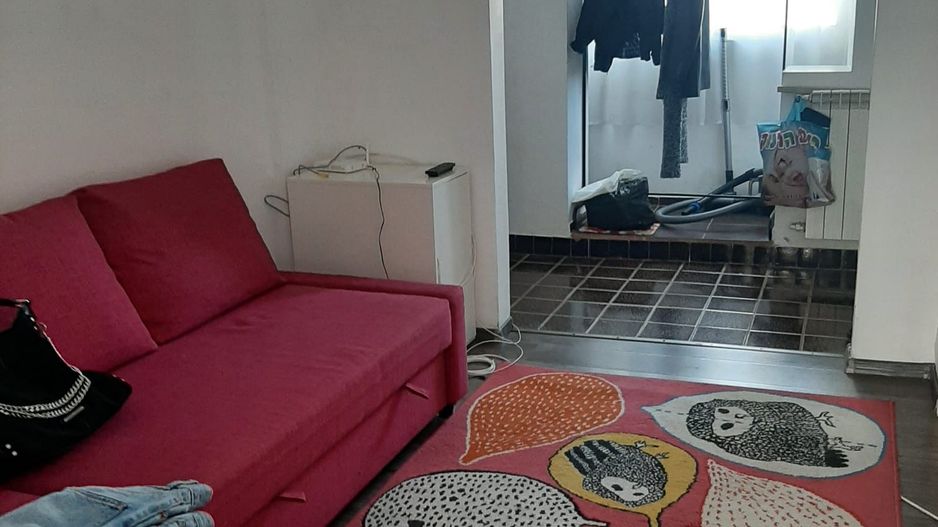 GARSONIERA NATIUNILE UNITE - BUCATARIE INCHISA, MOBILAT/ UTILAT MODERN - Poză 3