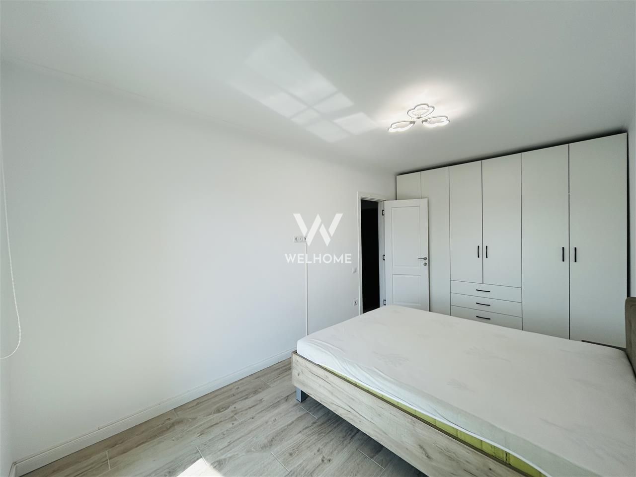 Apartament modern de vanzare - 2 camere, balcon si loc de parcare - Poză 7