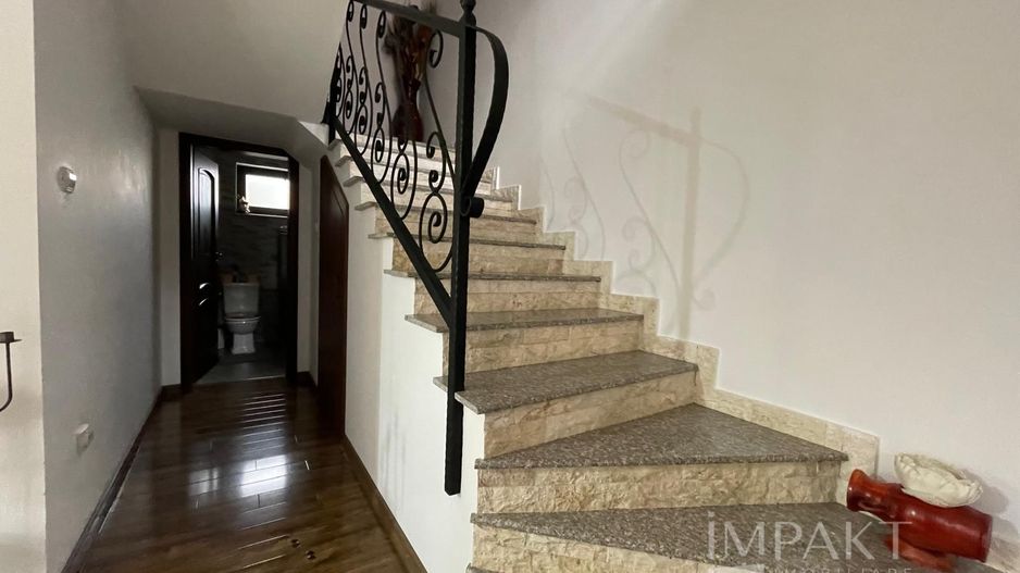 Casa  cu 4 Camere si Garaj in Cartierul Someseni, Cluj-Napoca - Poză 30