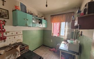 Apartament de 2 camere - de vânzare- zona Cet - Poză 1