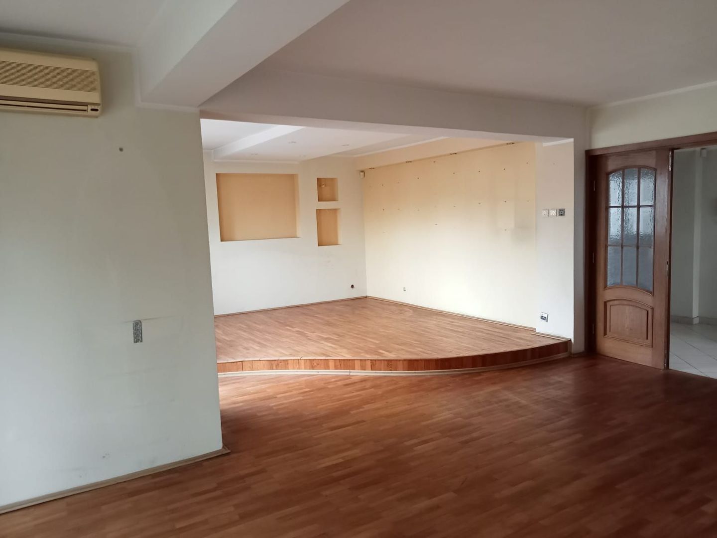 Casa perfectă pentru tine și afacerea ta – zona Casa Sindicatelor! - Poză 16