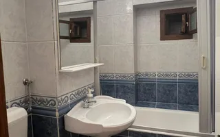Inchiriez 3 camere decomandate zona Complex - Poză 12
