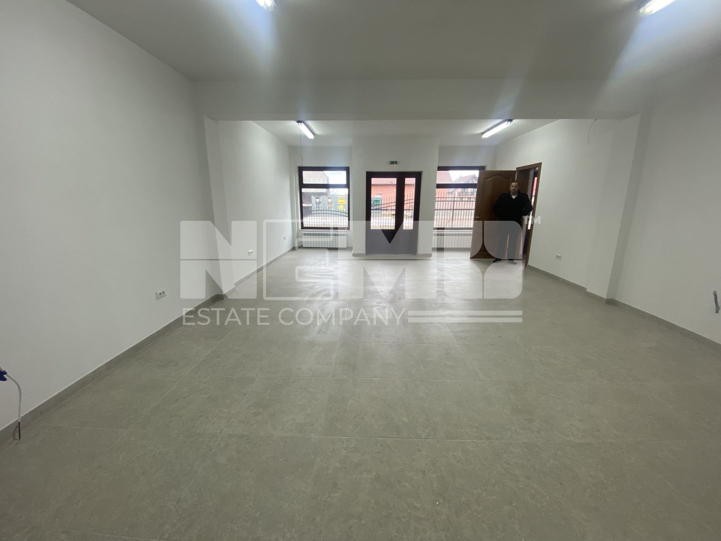 Spatiu Comercial | Vicov de sus | 80MP - Poză 2