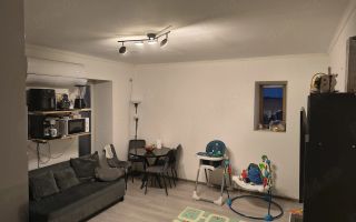 Apartament cu 3 camere  Giroc etaj 2 cu pod - Poză 2