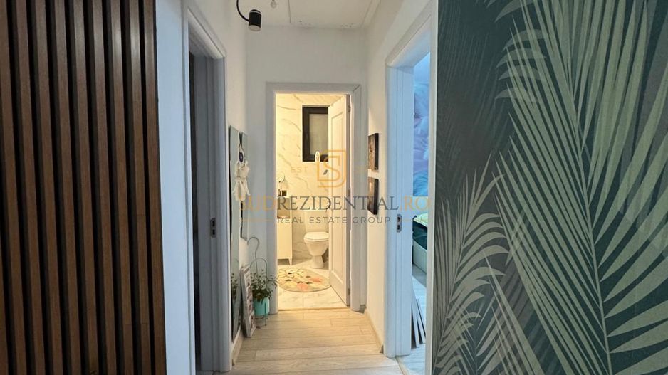 Vila modernă pe parter cu terasă închisă și pod pentru depozitare - Poză 6