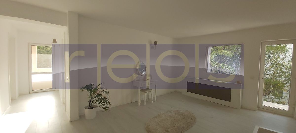 VANZARE VILA 5 CAMERE - DECOMANDATA- PADUREA  BANEASA - Poză 1