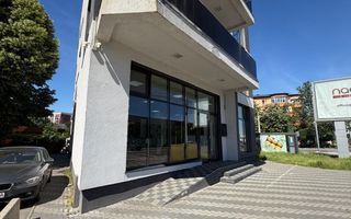 Spatiu comercial pe Bulevardul Decebal - Rovine - Helmat 100mp - Poză 9