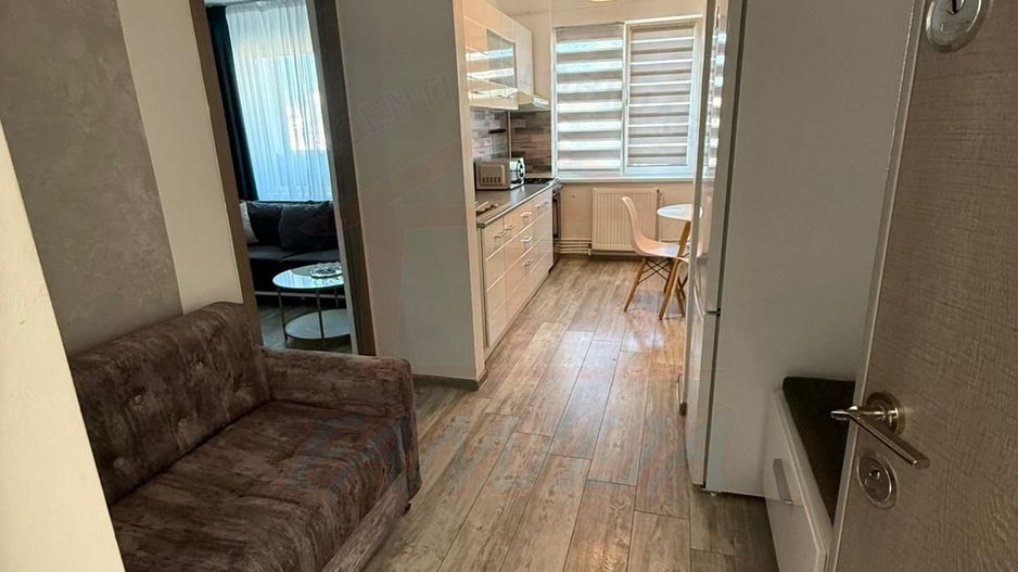Inchiriere apartament cu 2 camere in Centru, 50 mp, et3, 500 EURO/Luna - Poză 3