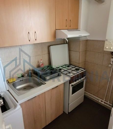 Garsonieră de vânzare, Galata, etaj intermediar, 50.000 EUR - Poză 2