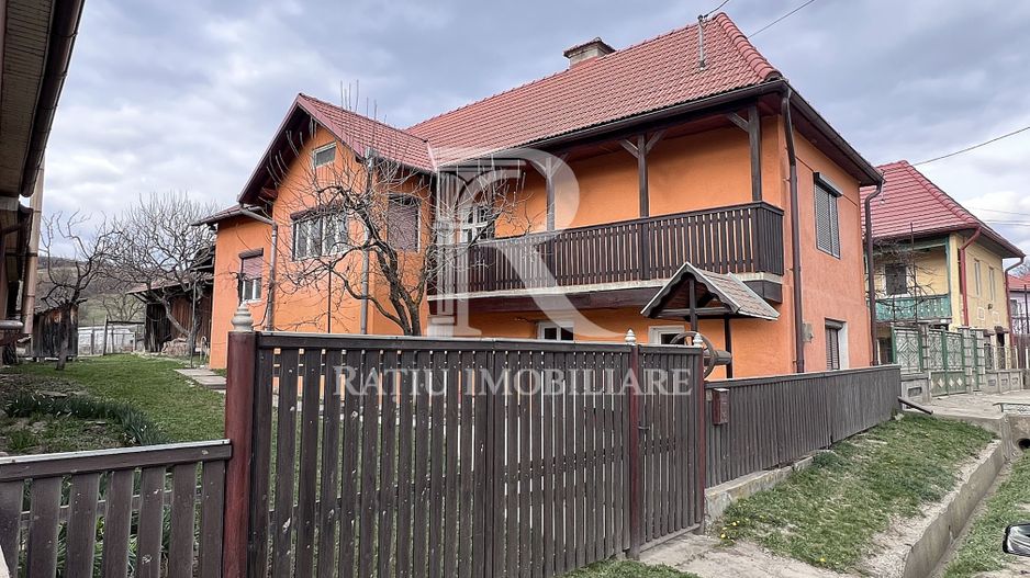 Proprietate rurală de vânzare | 1500 mp teren | Cobătești | Harghita - Poză 1