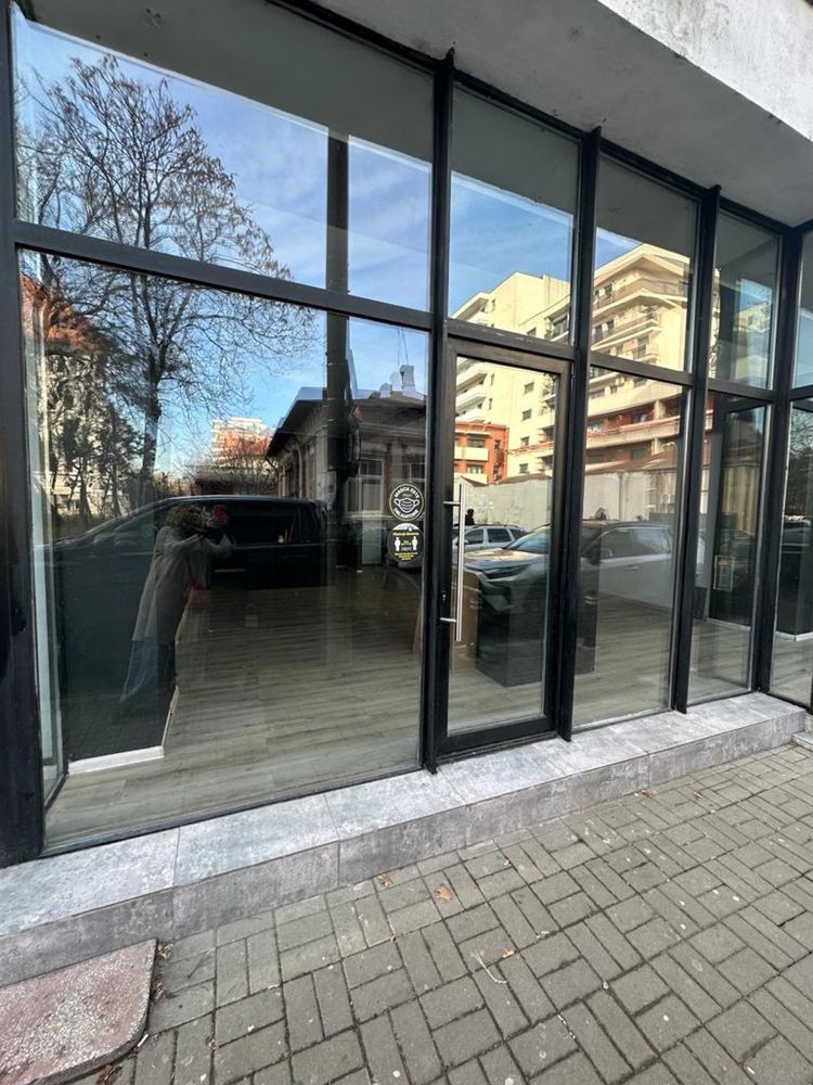 Spatiu Comercial / Nicolae Titulescu / Bulevardul Banu Manta / Victoriei Nou - Poză 17