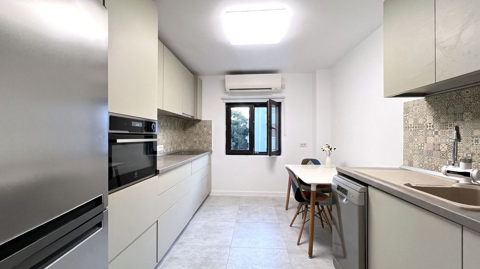 Aviatiei | 4 camere renovate | decomandat- langa metrou parc si scoala - Poză 5