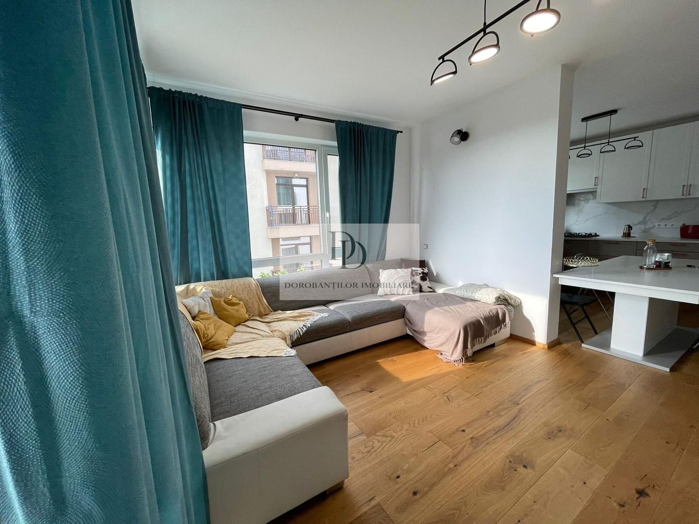 Apartament elegant 4 camere | Garaj privat | Cartier Europa - Poză 1