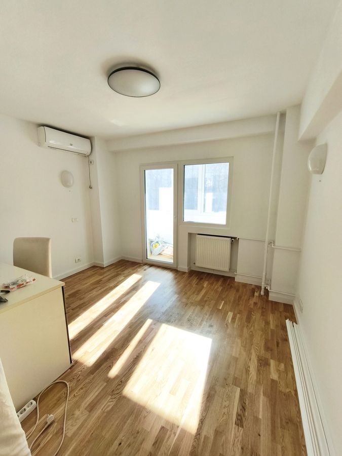 4 camere renovat| boxa | poziție excelenta Universitate - Poză 13