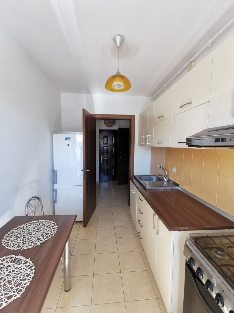 Garsoniera spatioasa mobilata si utilata - Poză 7