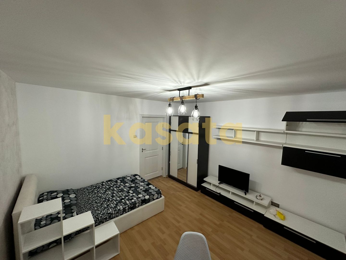Garsonieră 🏢 | Lujerului 📍 | 4 min Metrou 🚇 | Renovată complet ✨ - Poză 3