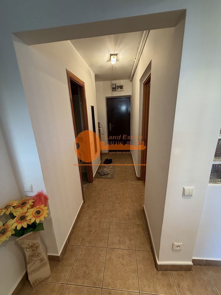 Garsonieră tip studio | vedere sud | Mega Mall București - Poză 4