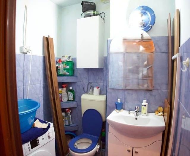 Etaj  2- 3 cam decomandat Bucovinei-Torontalului centrala proprie - Poză 3